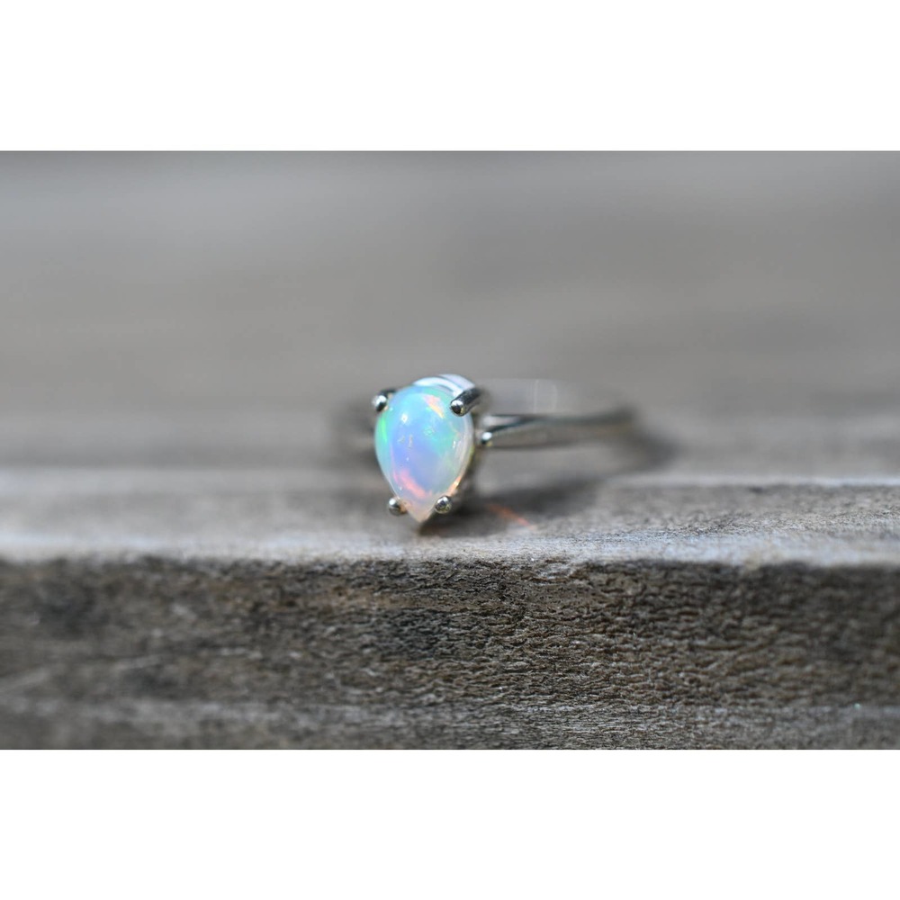 Opal ring,, alternative engagement ring, jewelry for her, anniversary gi…